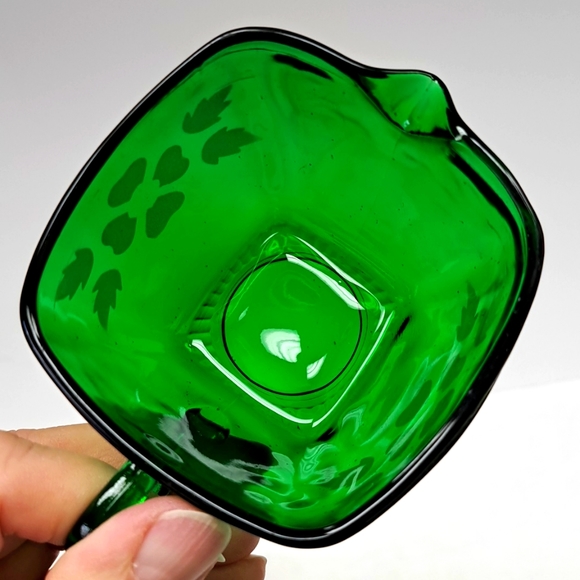 - Vintage "Anchor Hocking FOREST CHARM emerald  green glass cream & sugar set - Picture 7 of 9